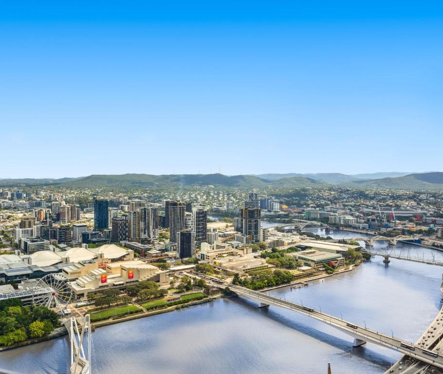 
3 Bedroom Skyline View
