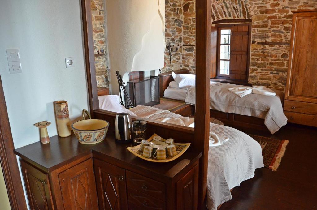 Postel nebo postele na pokoji v ubytování Fyloma Villa With 5 Bedrooms