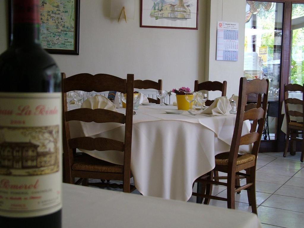 Nápoje v ubytování Alsput Hotel