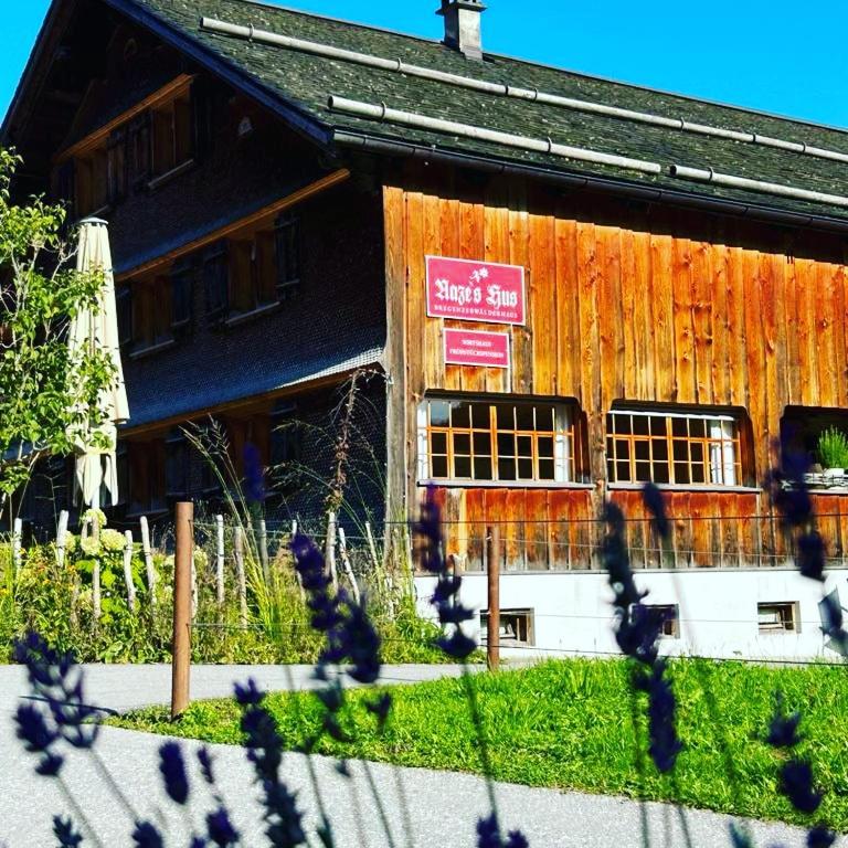 Zahrada ubytování Naze`s Hus Mellau