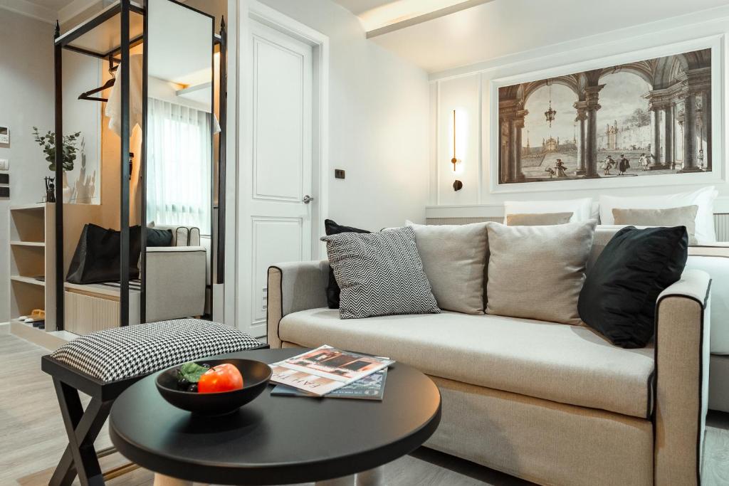 Chateau Du Village Patong - 17