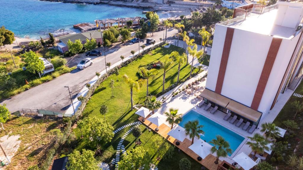 Bazén v ubytování Euro Hotel nebo v jeho okolí