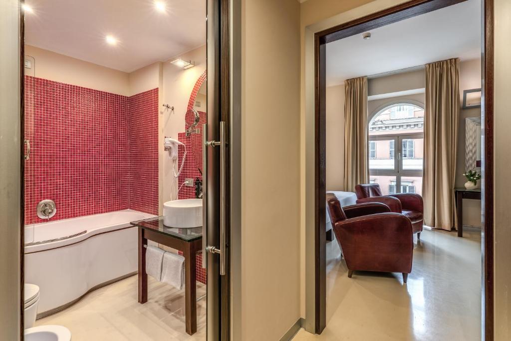 La Griffe Hotel Roma - Resim 44