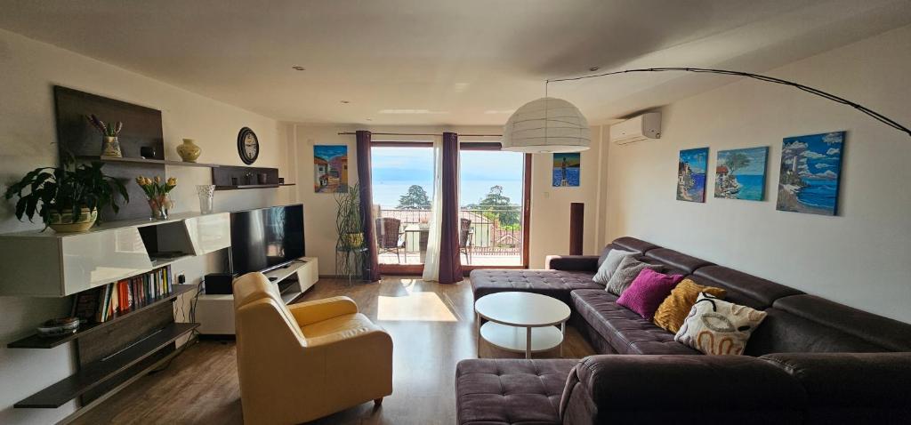 Sunrise Apartments