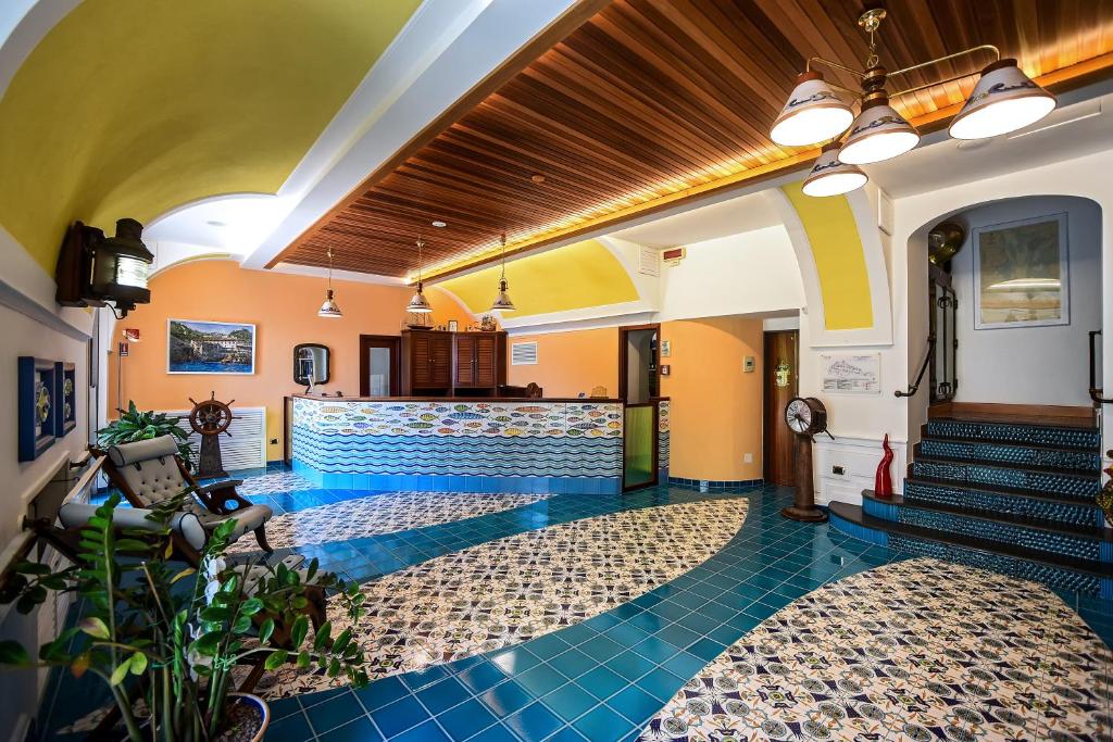 Bazén v ubytování Ravello Art Hotel Marmorata nebo v jeho okolí