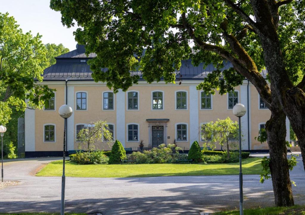 Åkeshofs Slott - Resim 1