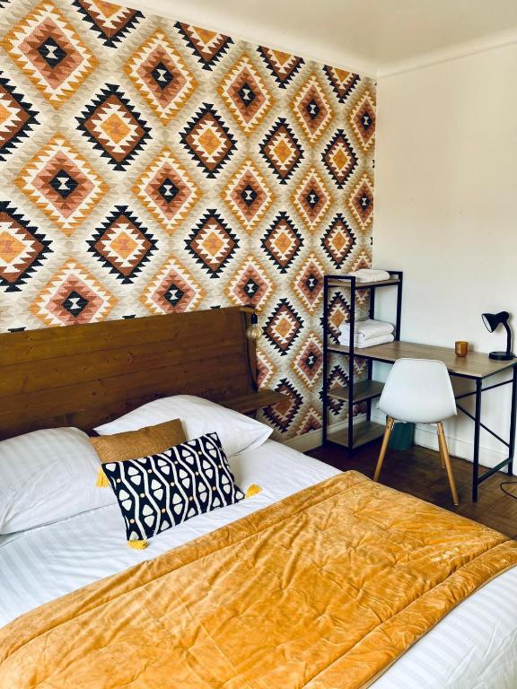 Postel nebo postele na pokoji v ubytování Chambre dans un appartement en collocation