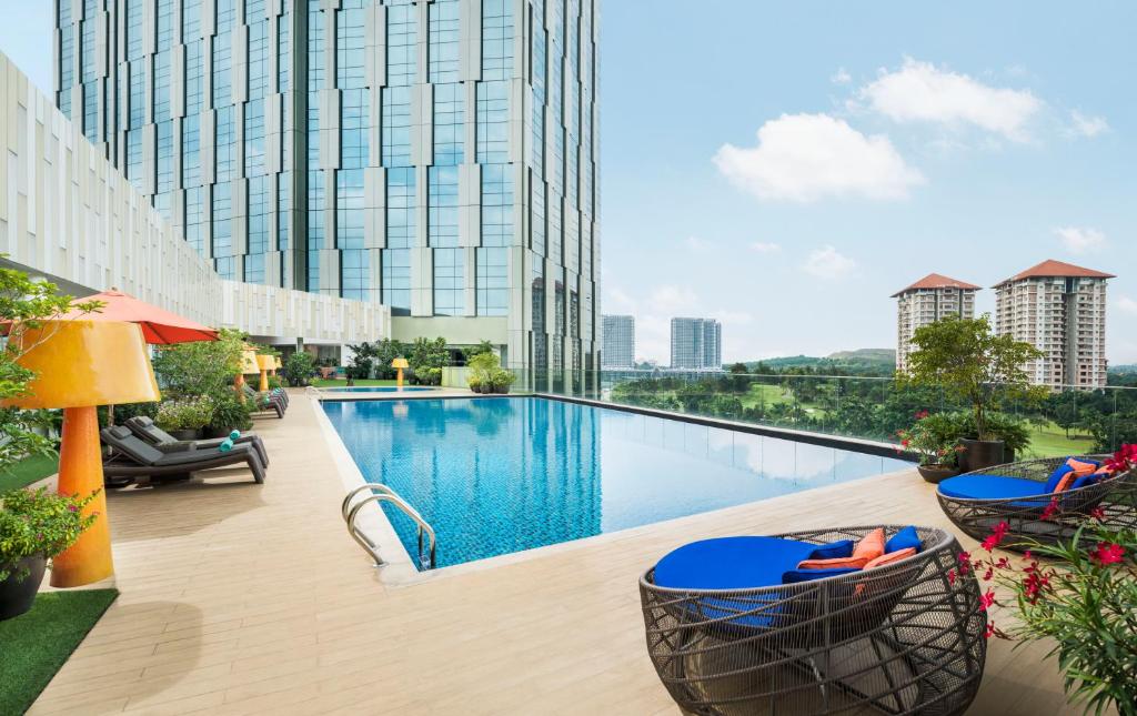 Bazén v ubytování Le Meridien Putrajaya nebo v jeho okolí