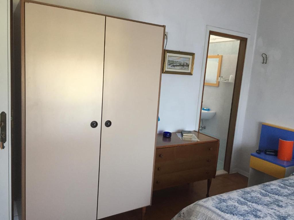 Postel nebo postele na pokoji v ubytování Hotel Halifax