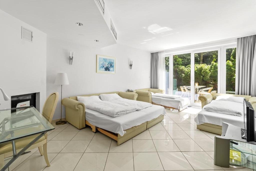 Hotel Schild - Resim 25