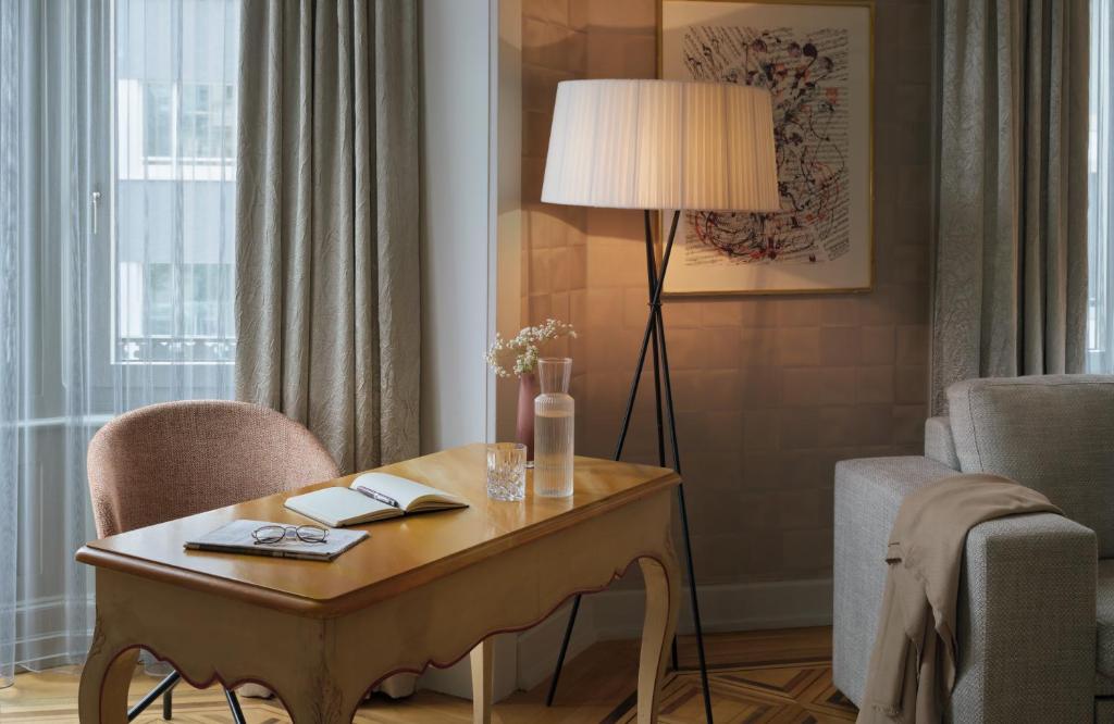 Hotel Alden Splügenschloss Zürich - Leonardo Limited Edition - Resim 43