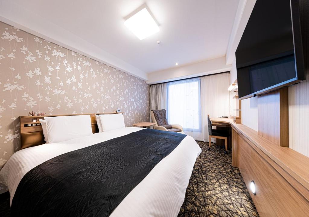 TV a/nebo společenská místnost v ubytování APA Hotel Kyoto Gion Excellent