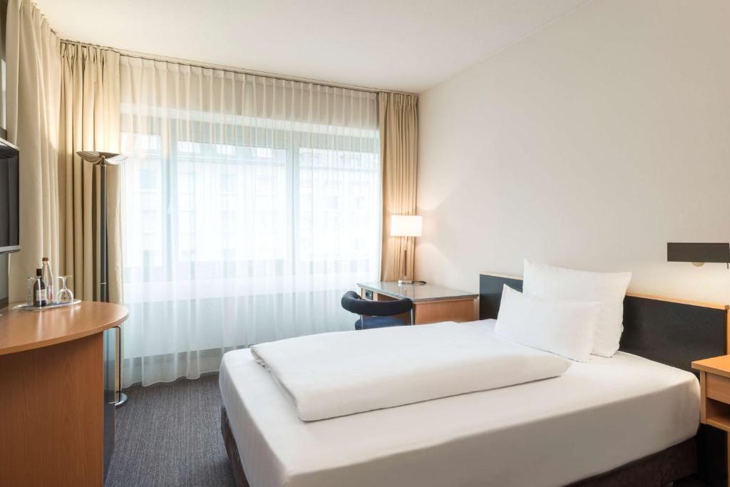 
Standard Single Room
