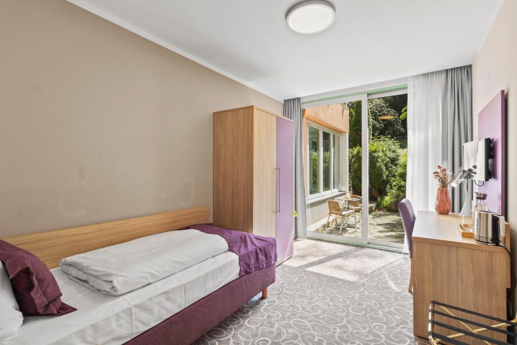 Hotel Schild - Resim 9