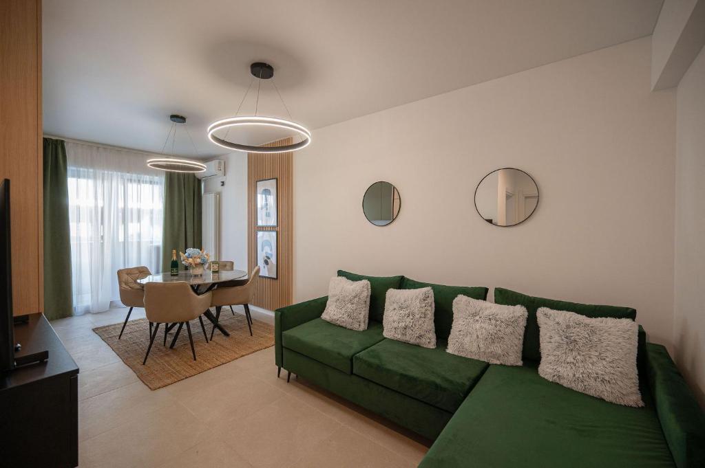 O zonă de relaxare la Beatrice Apartment in Odyssey Pool & Spa-parking