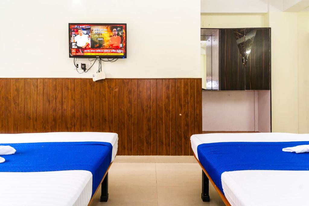 TV a/nebo společenská místnost v ubytování HOTEL NILADRII GALAXY