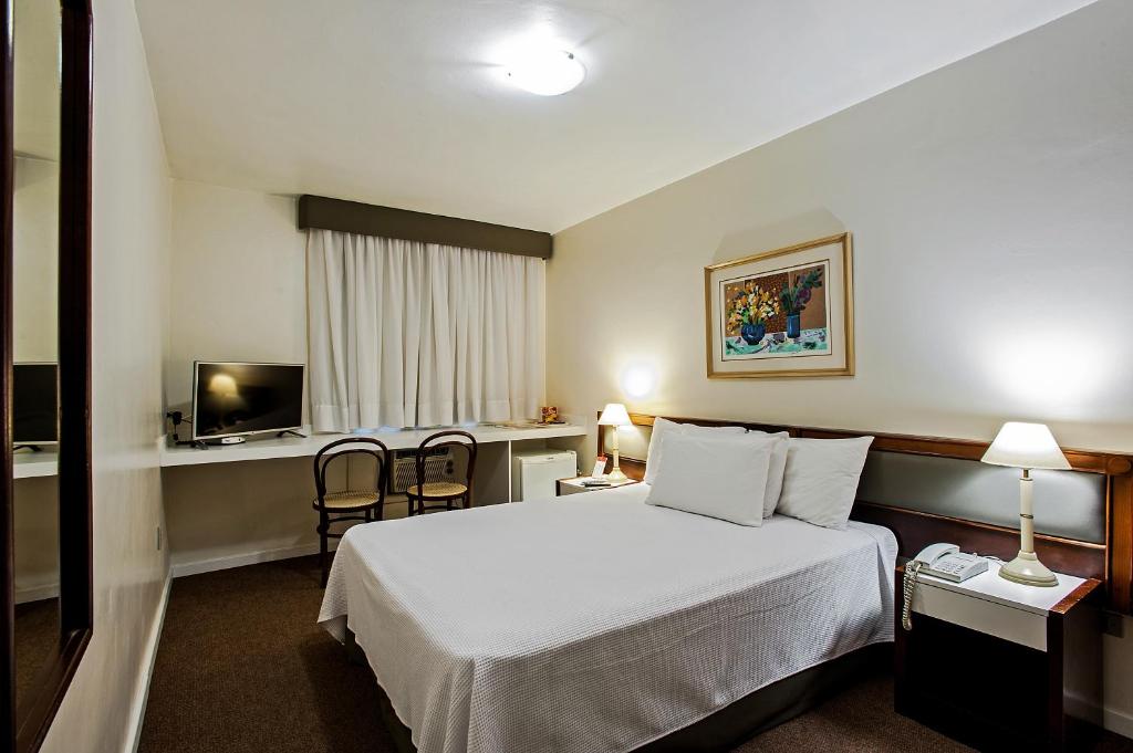  Trevi Hotel e Business