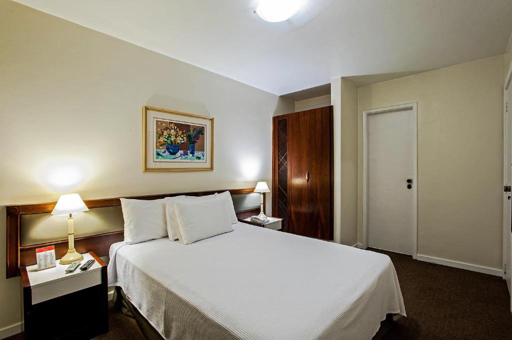  Trevi Hotel e Business