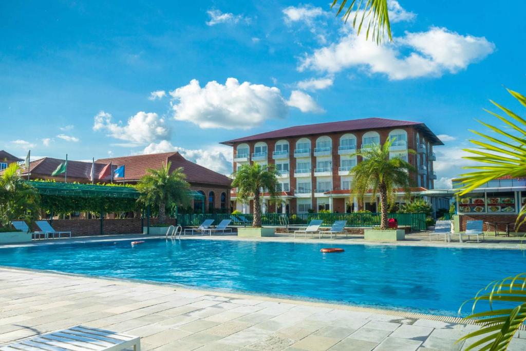 Hồ bơi trong/gần Lumbini Green Resort, Chandrauta