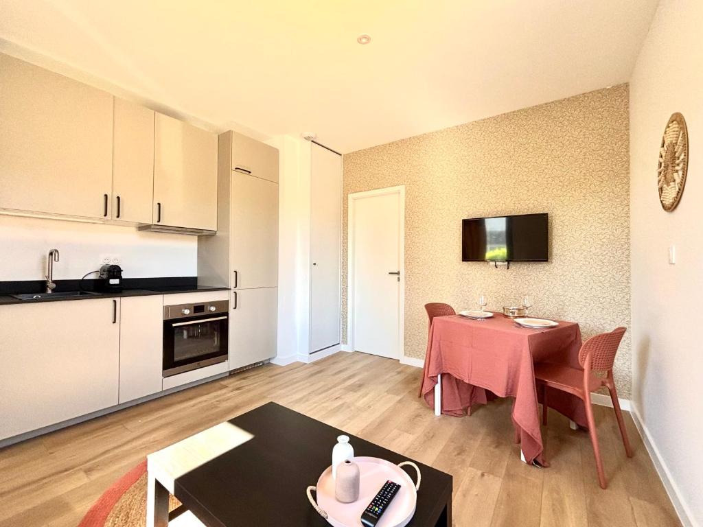 Køkken eller tekøkken på M113 Marquer Superbe T2 proche de la douane Moillesulaz et de Genève