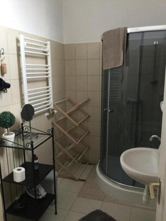 Koupelna v ubytování Bazilika Vendégház