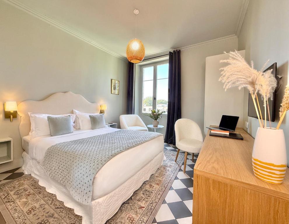 
Double Room with Sea View
