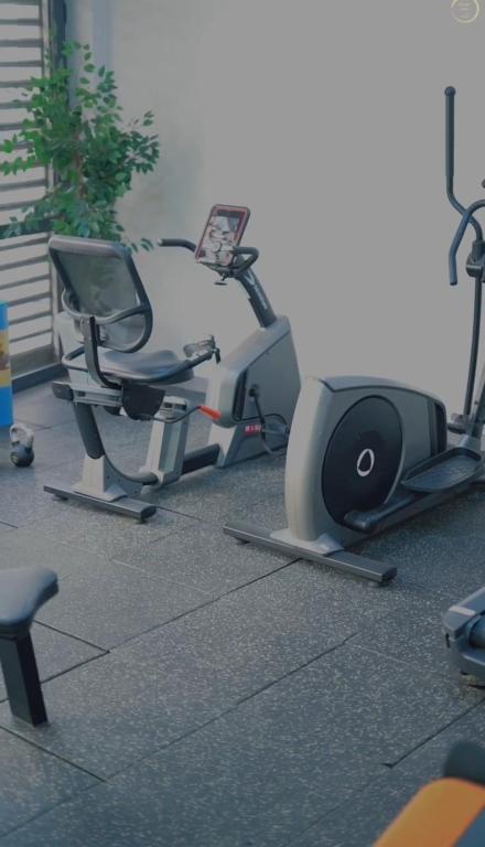 Fitness centrum a/nebo fitness zařízení v ubytování Maarif elite suites
