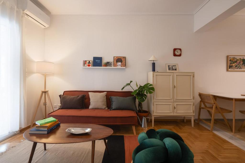2BR "The House of Knots" In Athens Core
