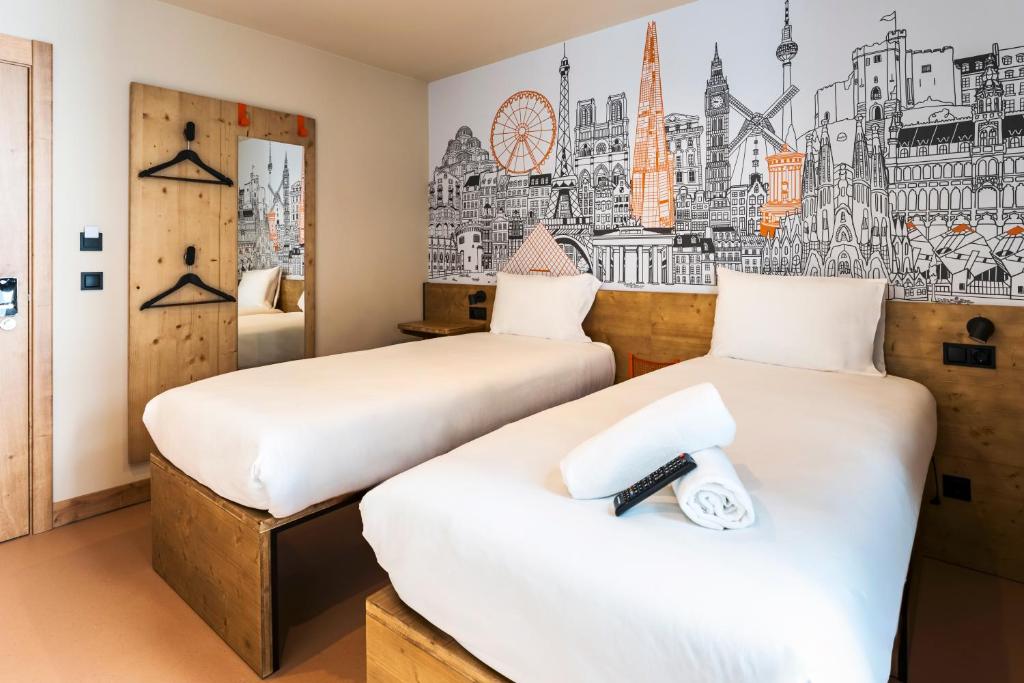 easyHotel Barcelona La Sagrera - Resim 33