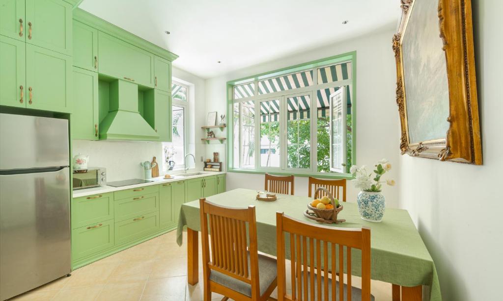 Kuchyň nebo kuchyňský kout v ubytování Éclectique Hanoi Homestay