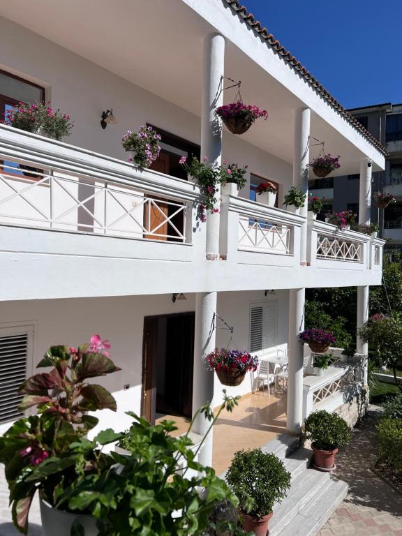 Modern Studio Apartment in a Villa - Tiranë