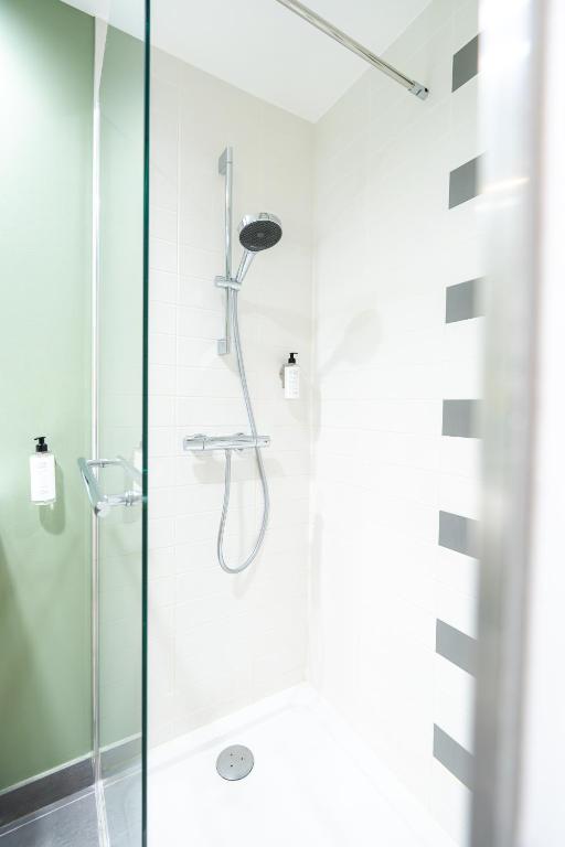 Hôtel Akena Reims Bezannes - Resim 29