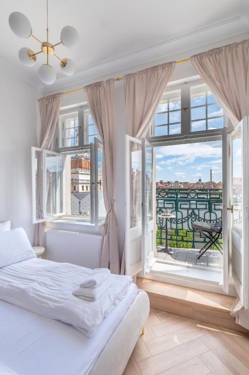 Stary Rynek 75 by View-Apartments