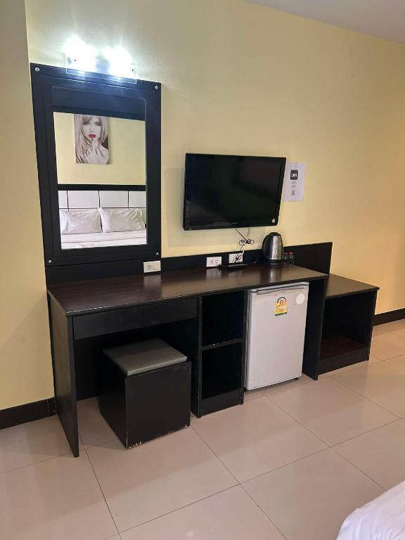 TV a/nebo společenská místnost v ubytování Star House Patong