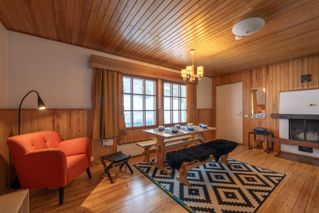 Гостиная зона в Kuukkeli Apartments Saarisatu ja Urupää