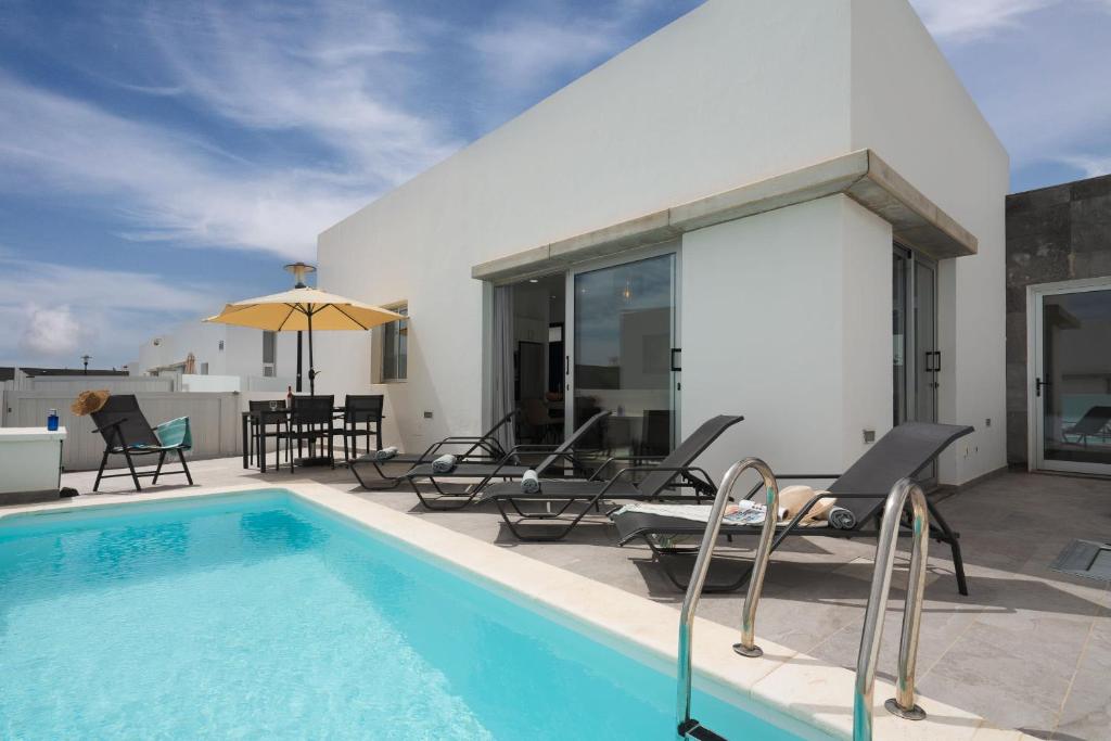 Villa Valencia by Optima Villas
