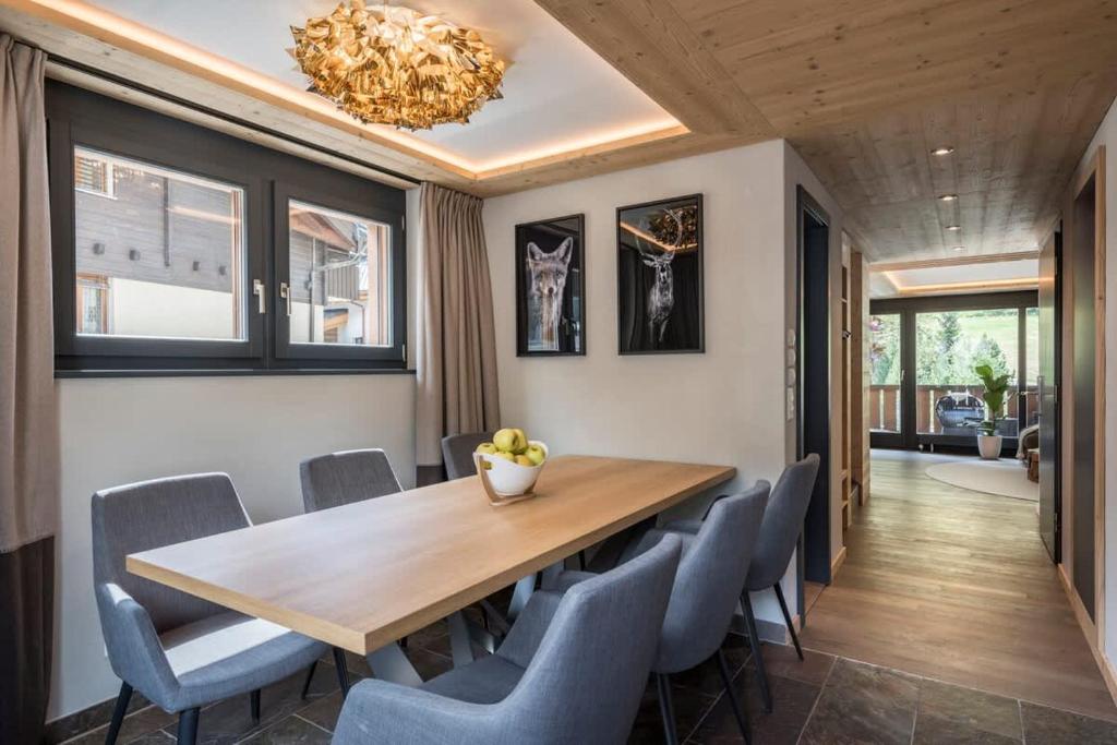 Posezení v ubytování Nevada Duplex Apartment