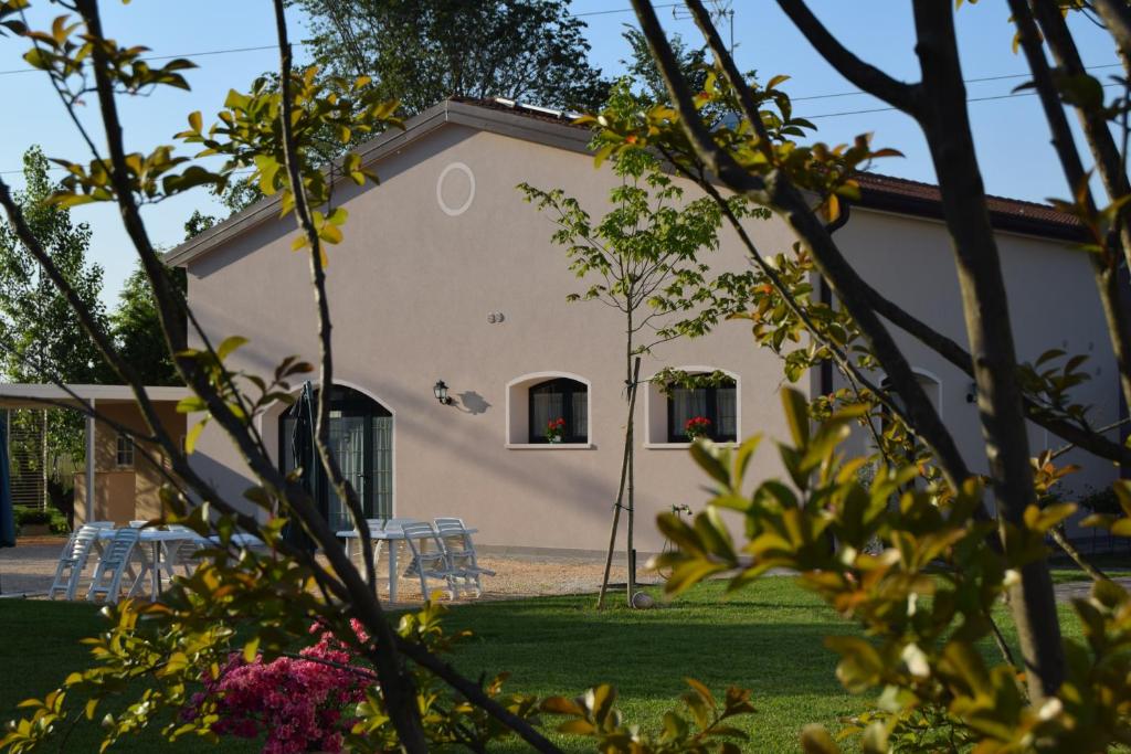 Zahrada ubytování Casa Vacanza e per lavoro Tessyhouse