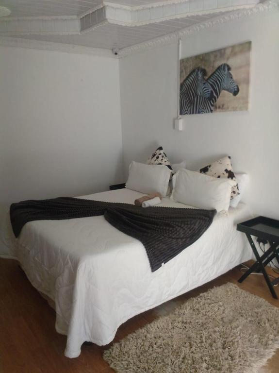 Postel nebo postele na pokoji v ubytování UP 2 DATE GUESTHOUSE