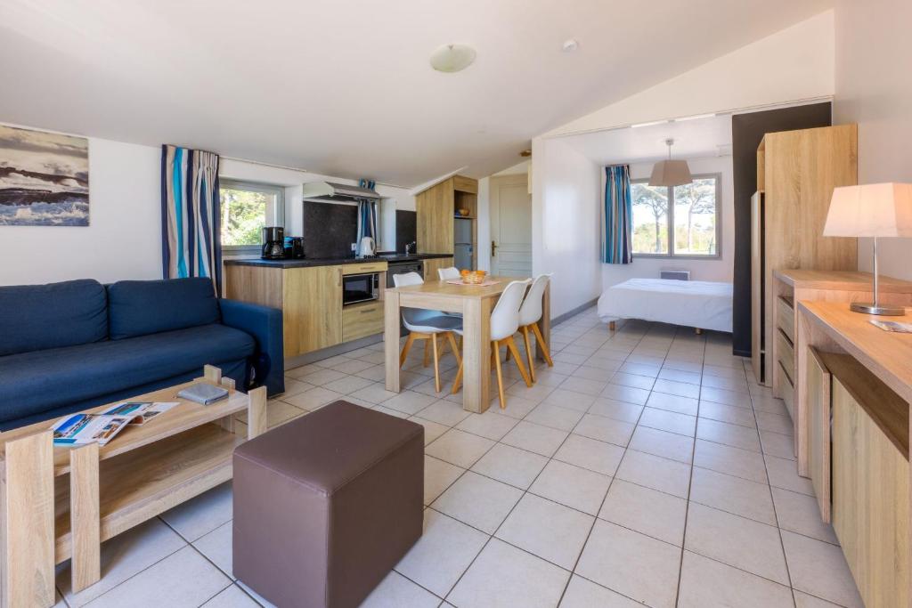Résidence Odalys Valentin plage - 2-Room Apartment 4 People - Park Side
