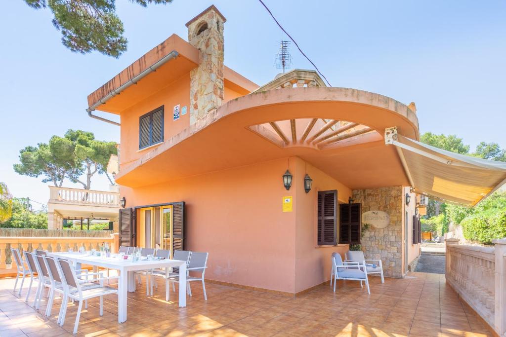 Budova, v ktorej sa vila nachádza