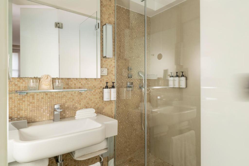 Hôtel Le Pradey - Resim 33