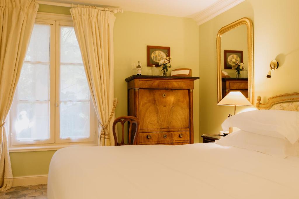 Hôtel de Toiras - Deluxe Double Room
