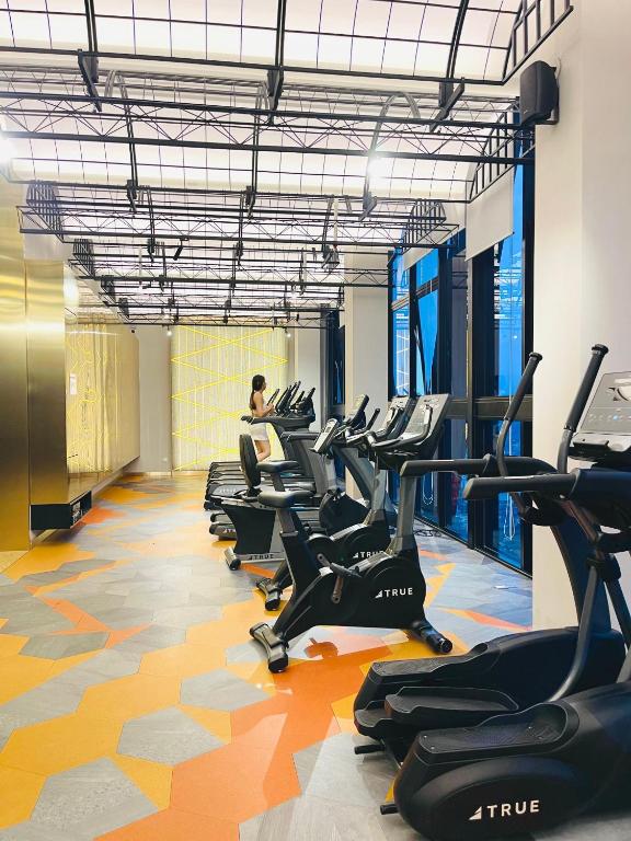 Fitness centrum a/nebo fitness zařízení v ubytování My Residence Villa Scarletz KLCC