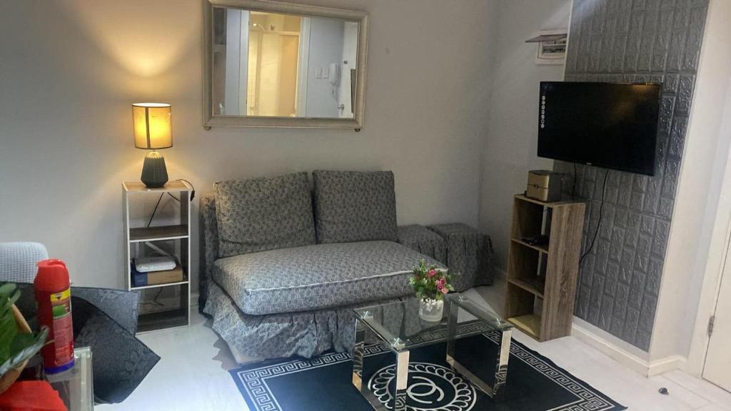 TV a/nebo společenská místnost v ubytování 2bedroom azure beach 5