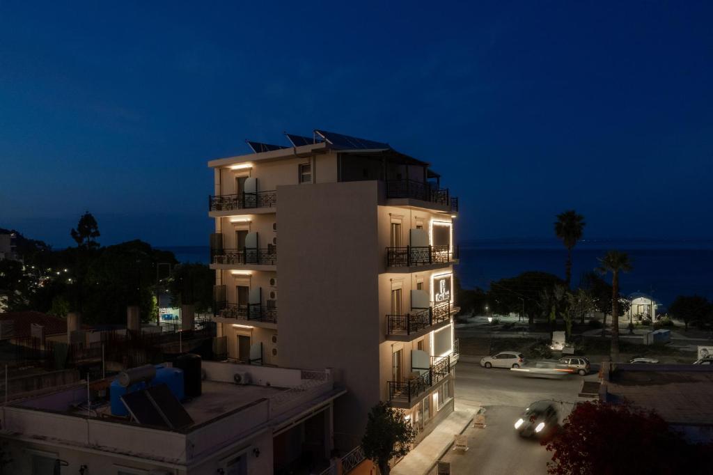 Nespecifikovaný výhled na moře nebo výhled na moře při pohledu z hotelu