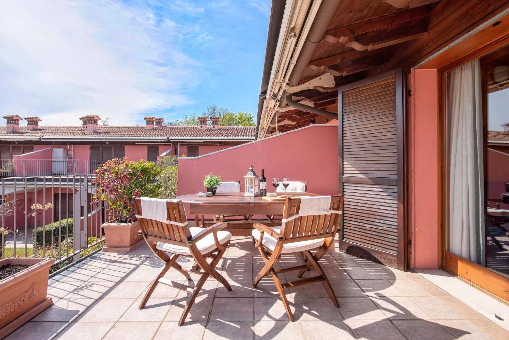 Balkón nebo terasa v ubytování La Terrazza sul Lago - Splendida Vista sul Garda