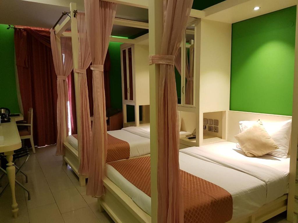 Reflections Hotel - Resim 12