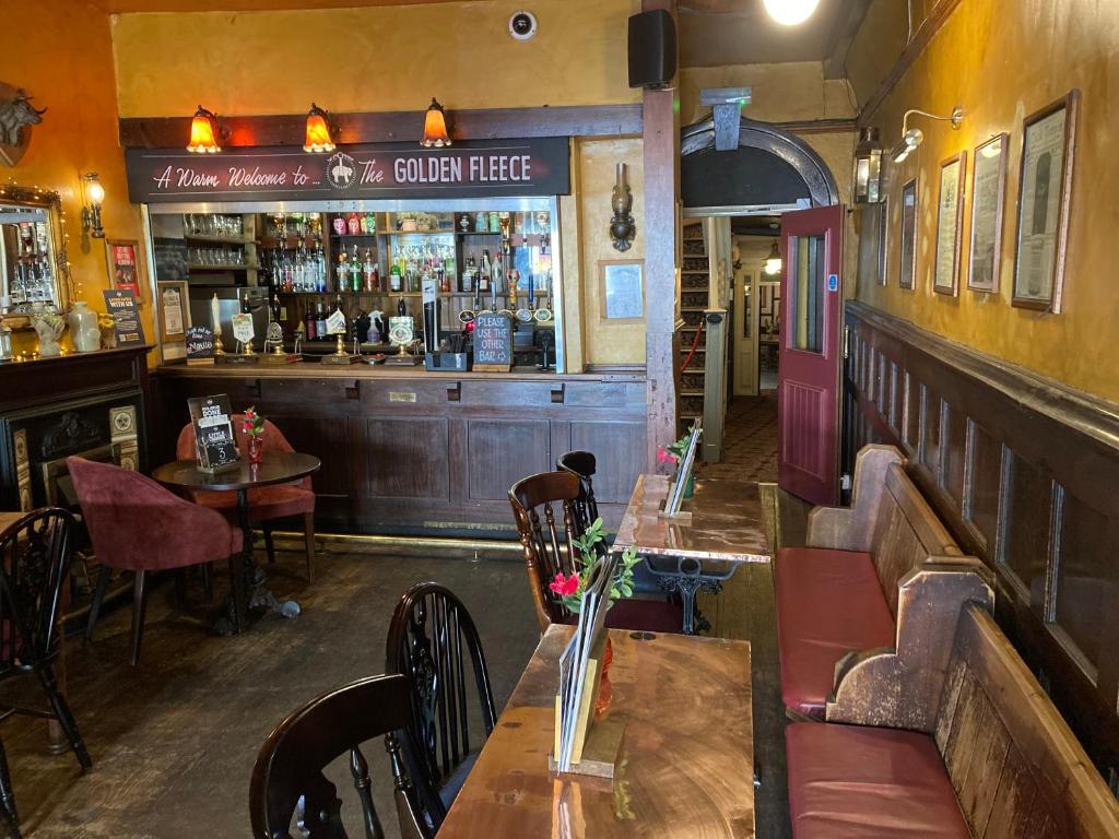 Golden Fleece York - Resim 4