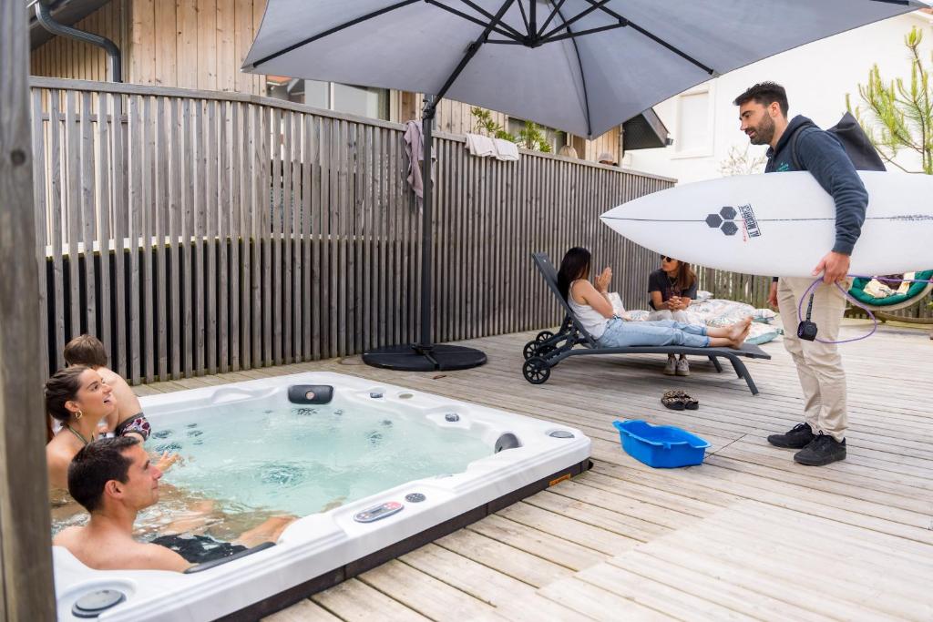 Hosté ubytování Ted Surf House